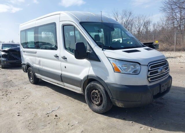 2015 FORD Transit
