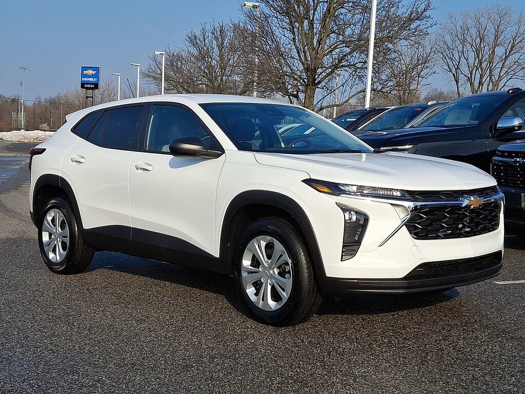 2026 CHEVROLET Trax