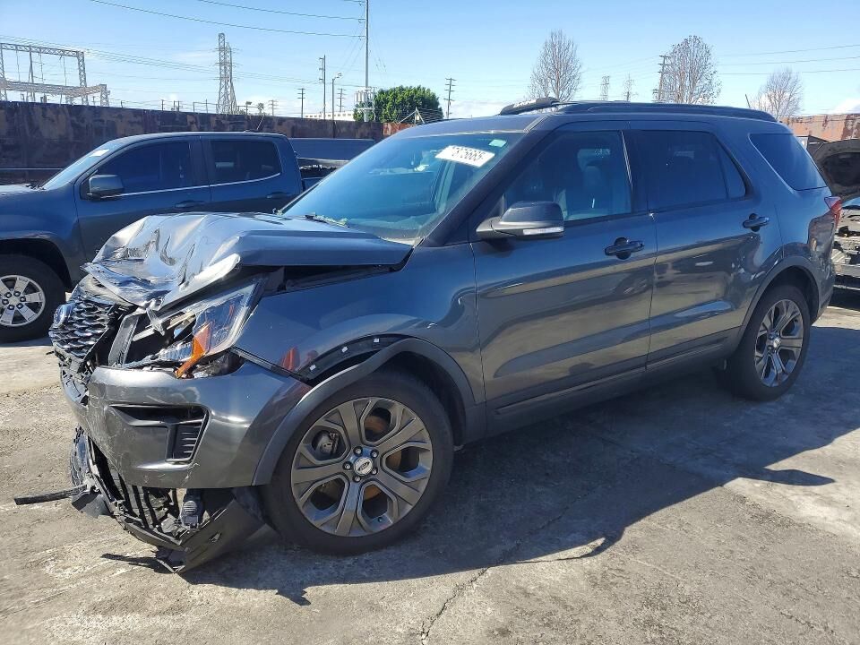 2018 FORD Explorer