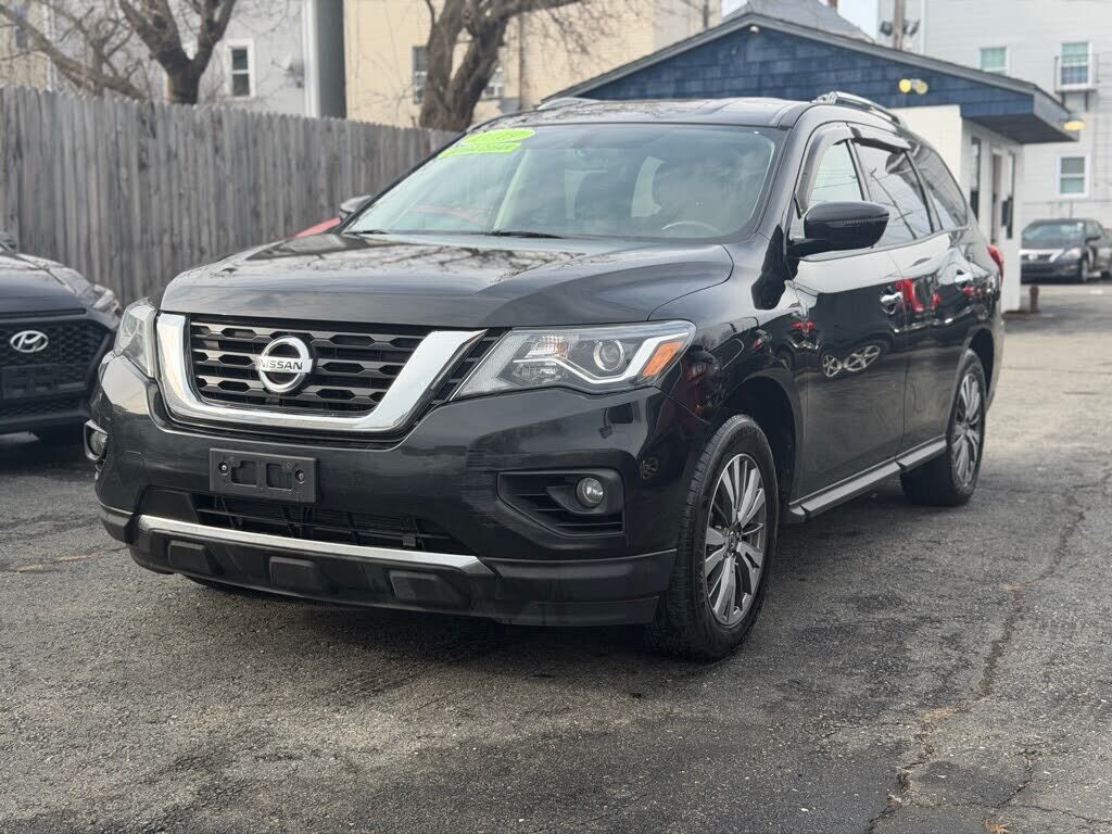 2019 NISSAN Pathfinder