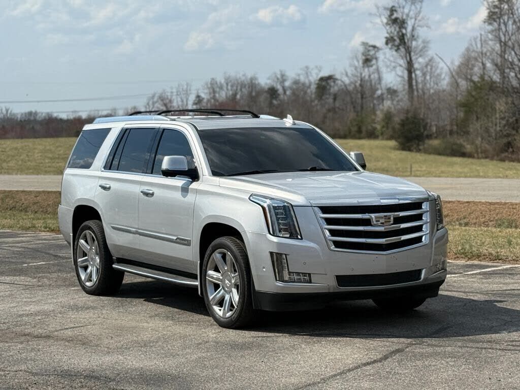 2017 CADILLAC Escalade