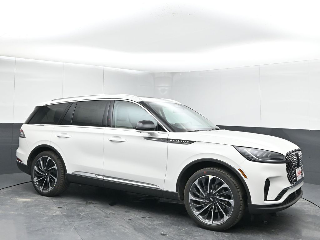 2026 LINCOLN Aviator