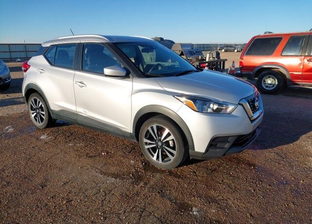 2020 NISSAN Kicks