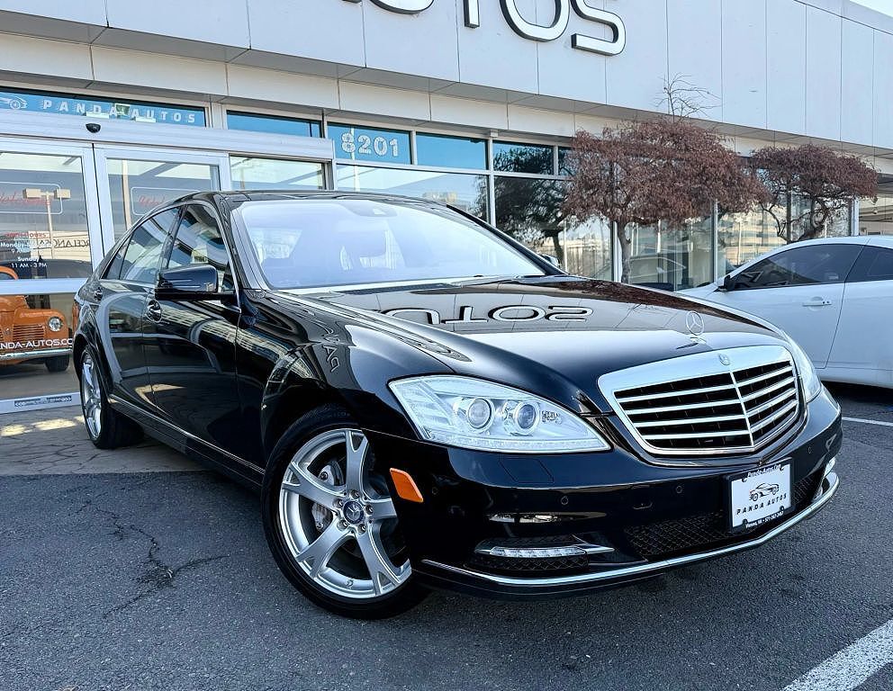 2013 MERCEDES-BENZ S-Class