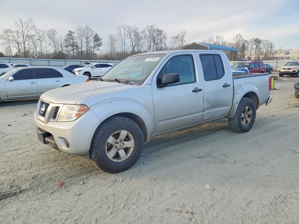2013 NISSAN Frontier