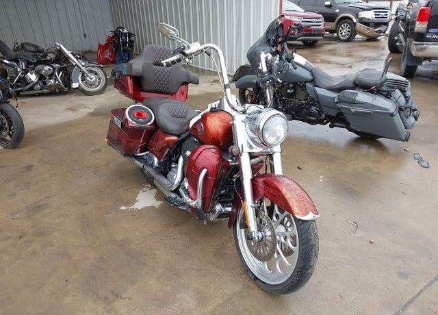 2013 HARLEY DAVIDSON CVO Road King 5