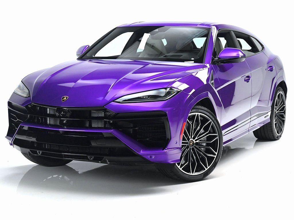 2025 LAMBORGHINI URUS