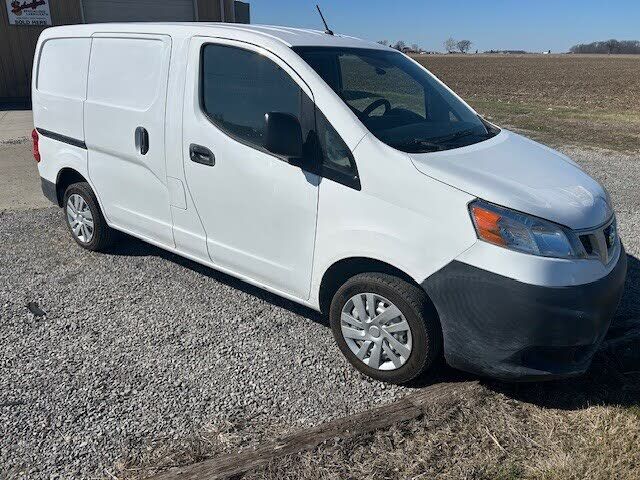 2015 NISSAN NV200