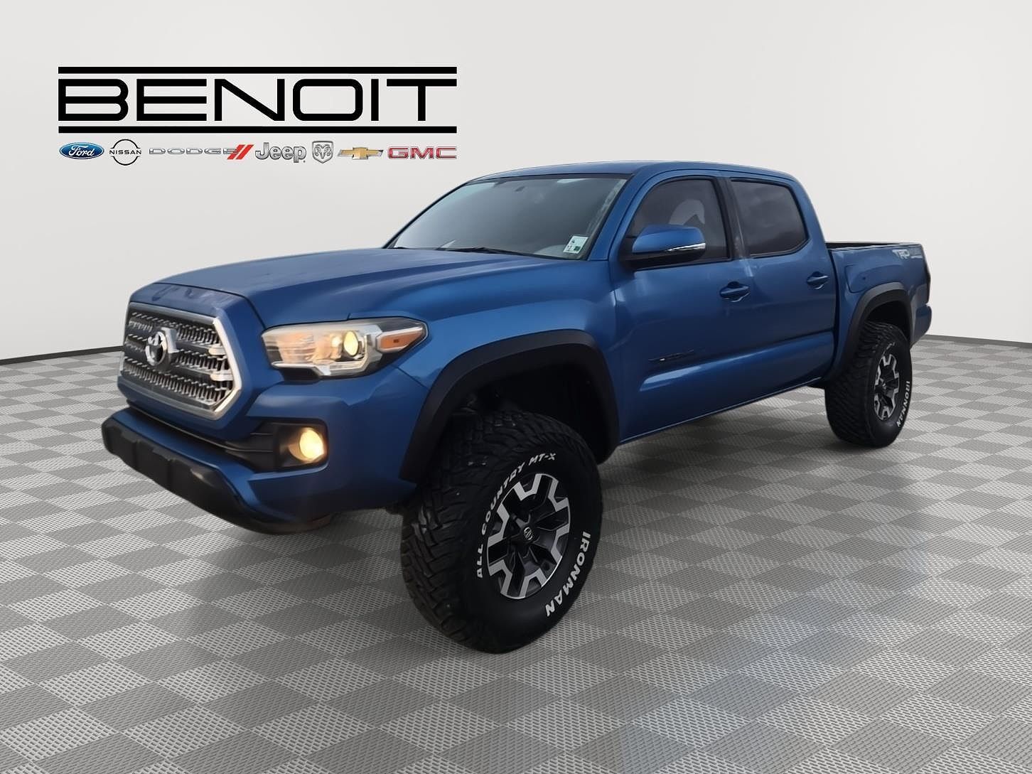 2017 TOYOTA Tacoma