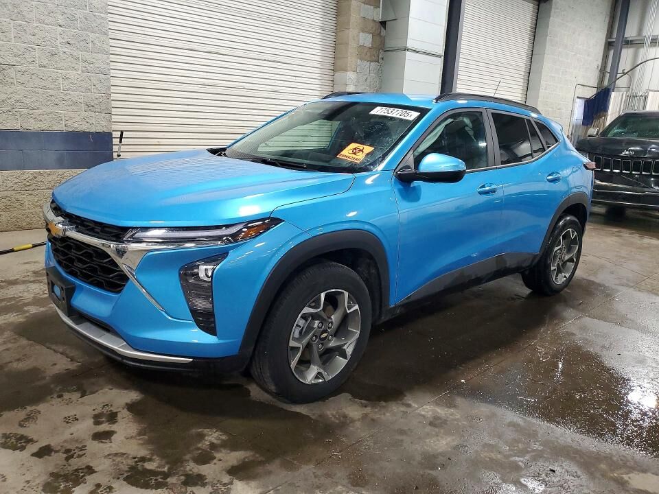 2025 CHEVROLET Trax