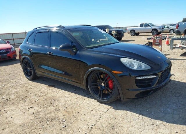 2011 PORSCHE Cayenne