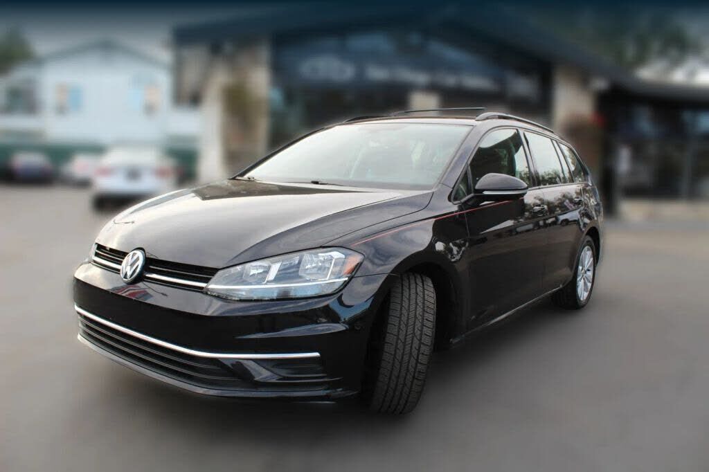 2019 VOLKSWAGEN Golf SportWagen