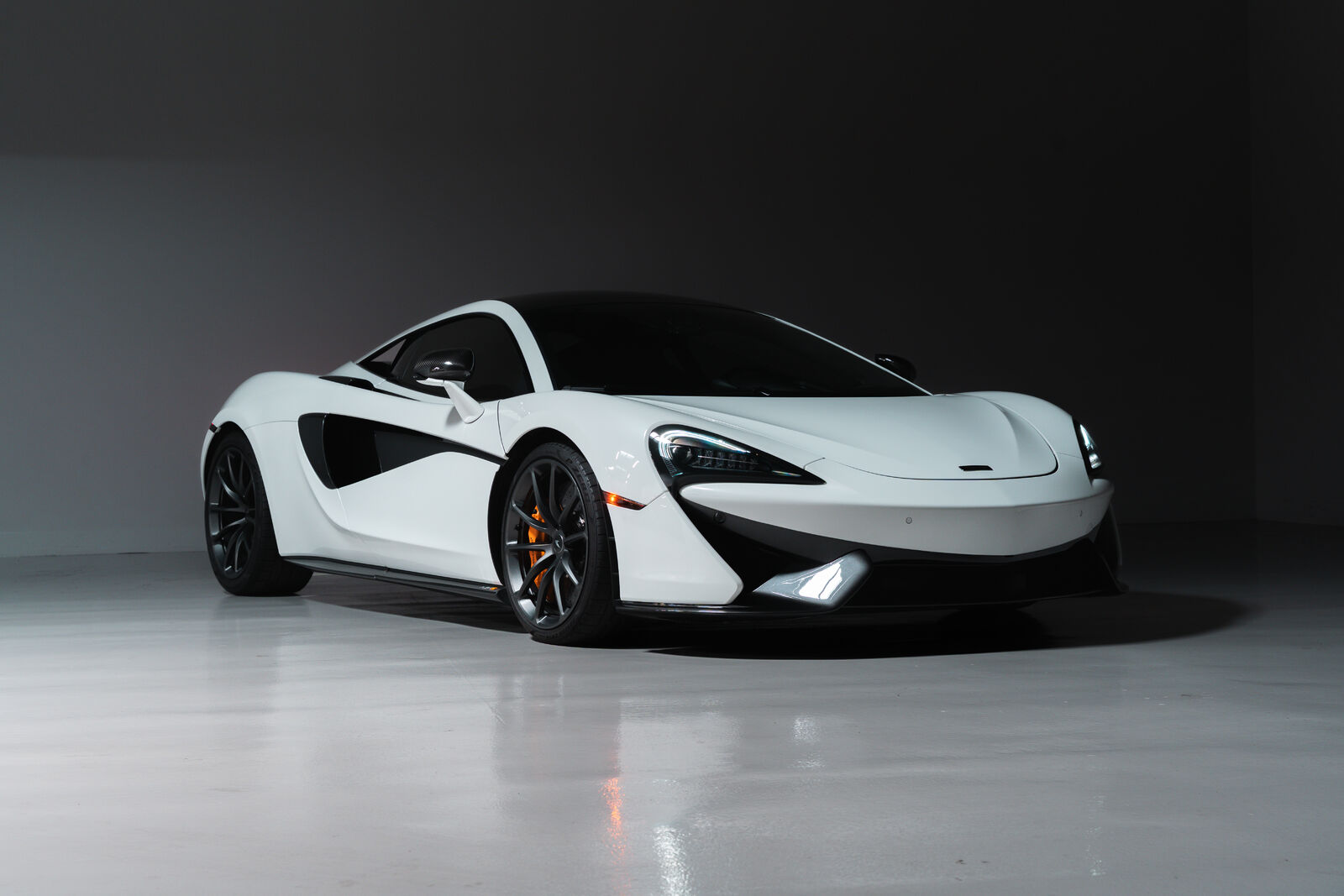 2019 MCLAREN 570S