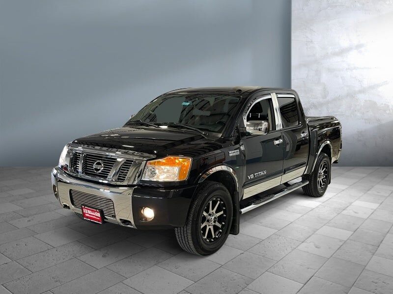 2012 NISSAN Titan