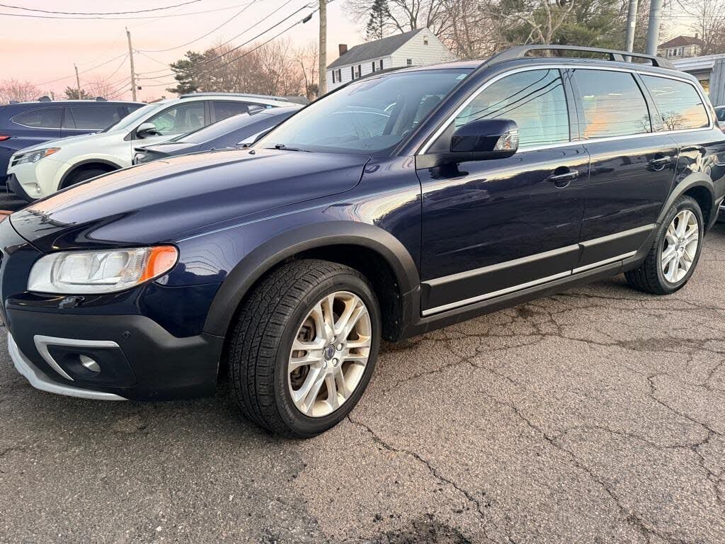 2016 VOLVO XC70