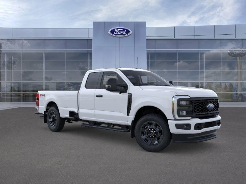 2025 FORD F-250
