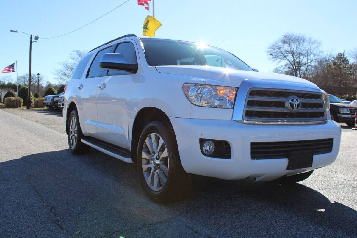 2008 TOYOTA Sequoia