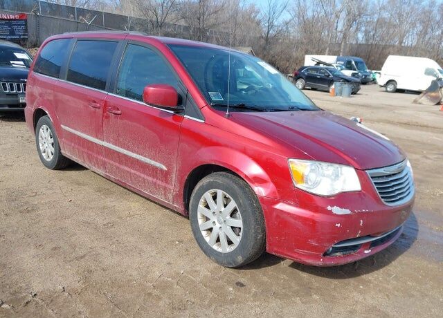 2015 CHRYSLER Town and Country