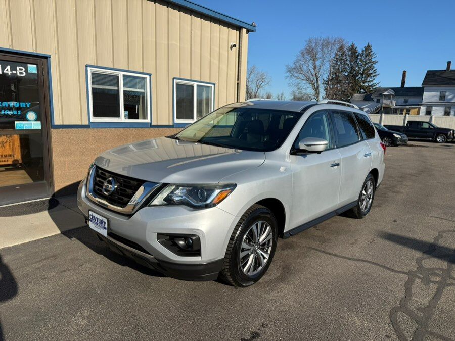 2017 NISSAN Pathfinder