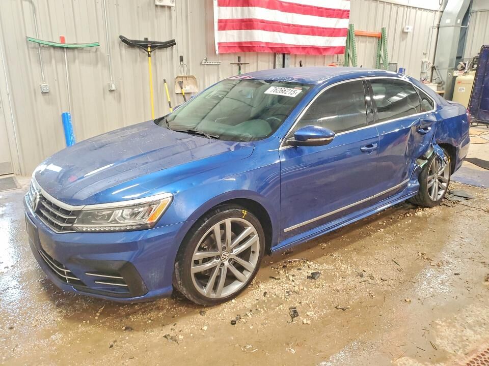 2016 VOLKSWAGEN Passat