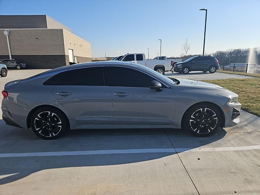 2021 KIA K5