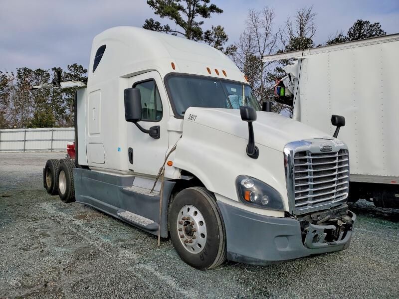 2016 FREIGHTLINER Cascadia