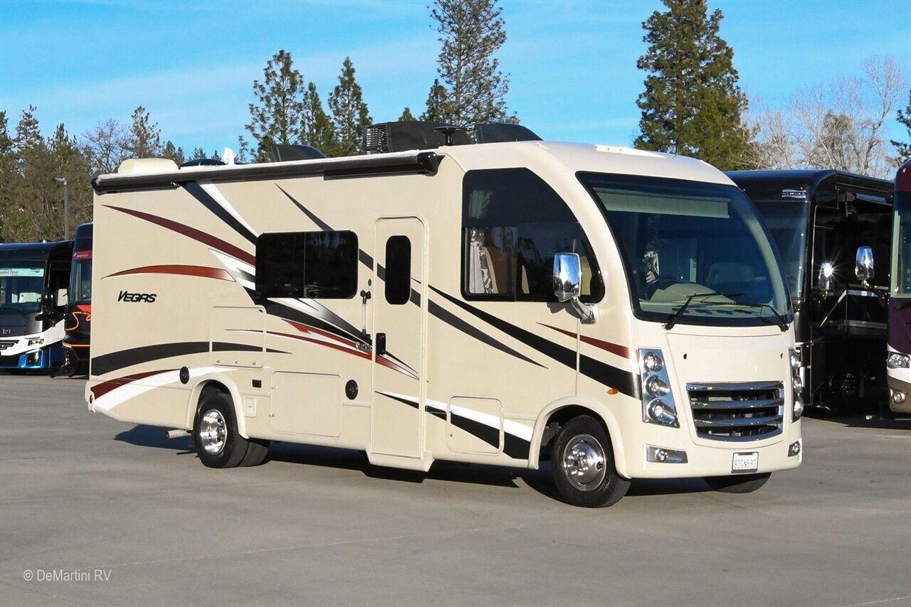 2017 FORD E-450
