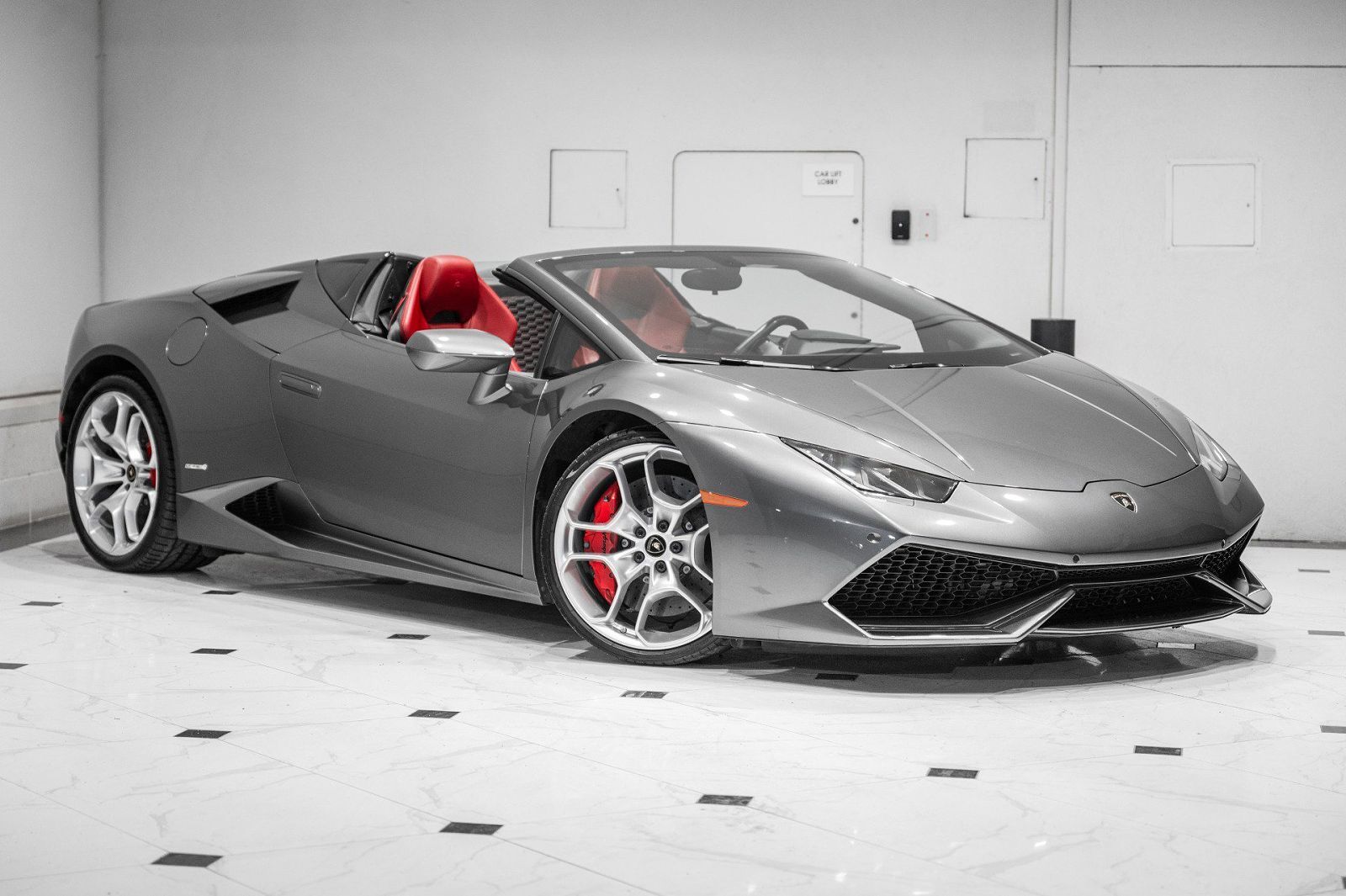 2016 LAMBORGHINI Huracan