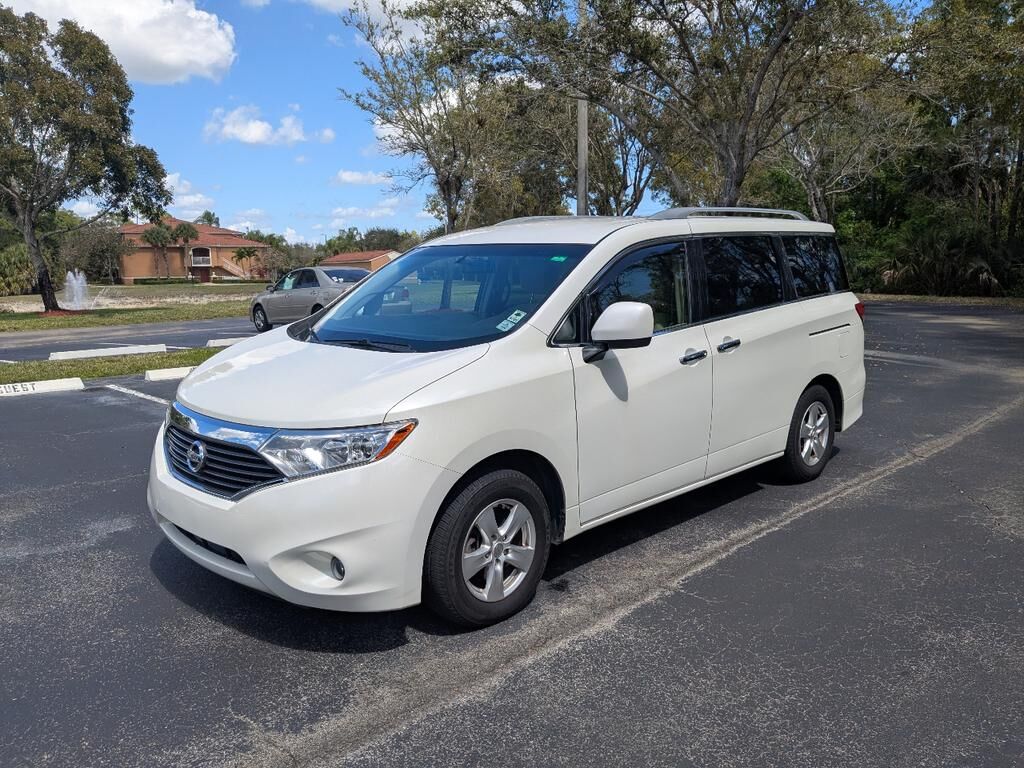 2017 NISSAN Quest
