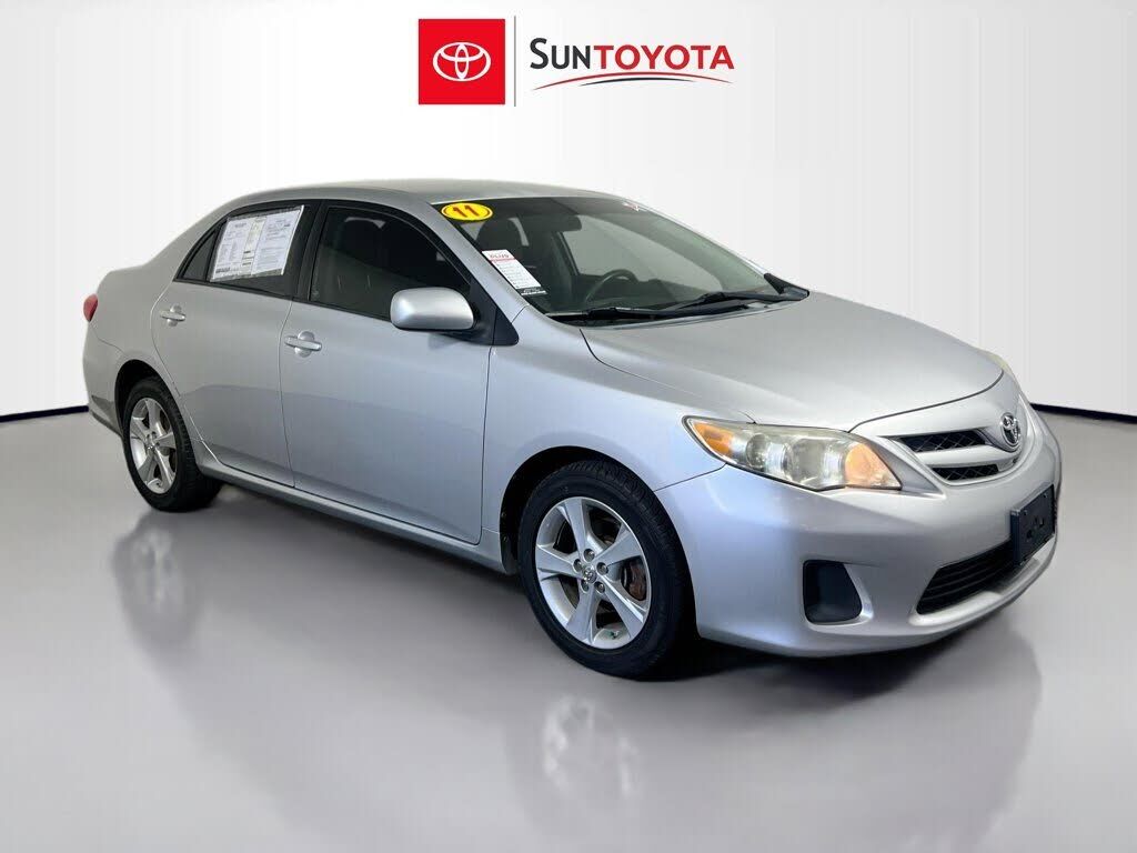 2011 TOYOTA Corolla