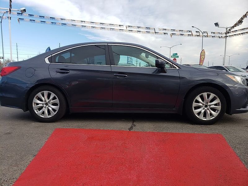 2016 SUBARU Legacy