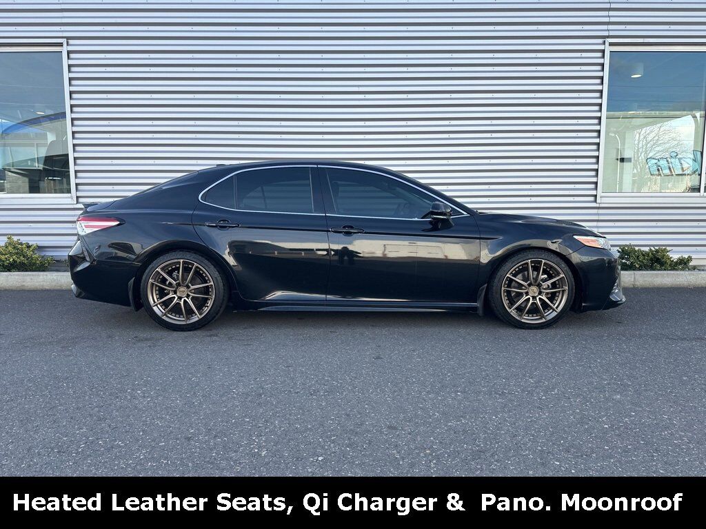 2020 TOYOTA Camry