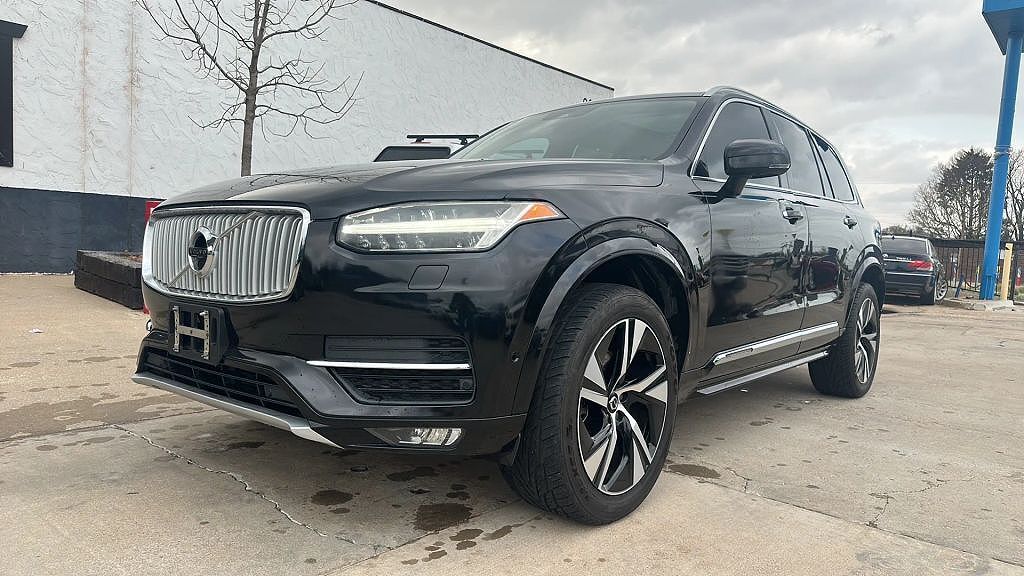 2016 VOLVO XC90
