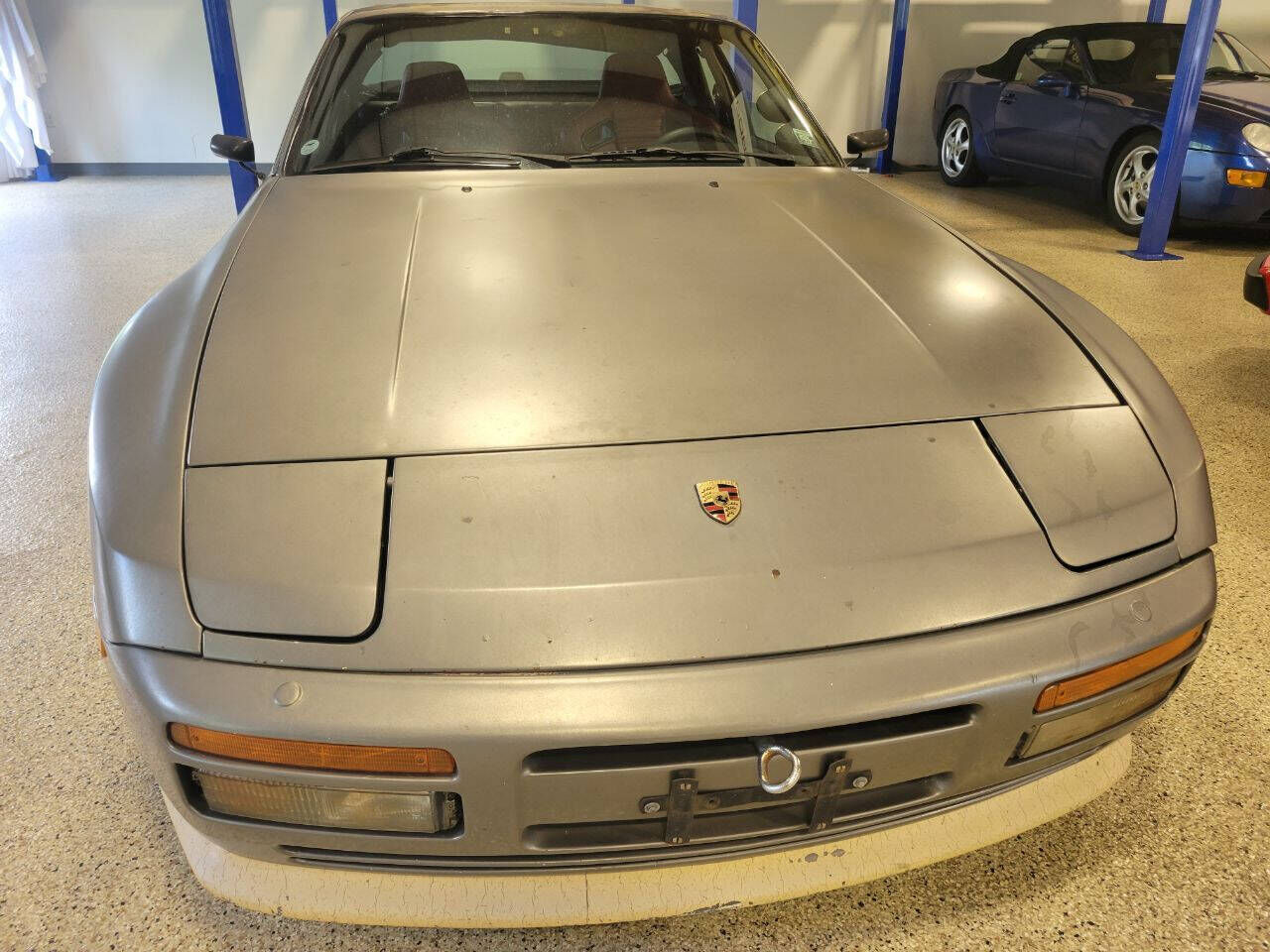 1987 PORSCHE 944