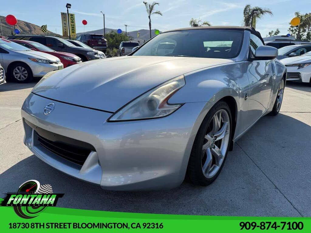 2012 NISSAN 370Z