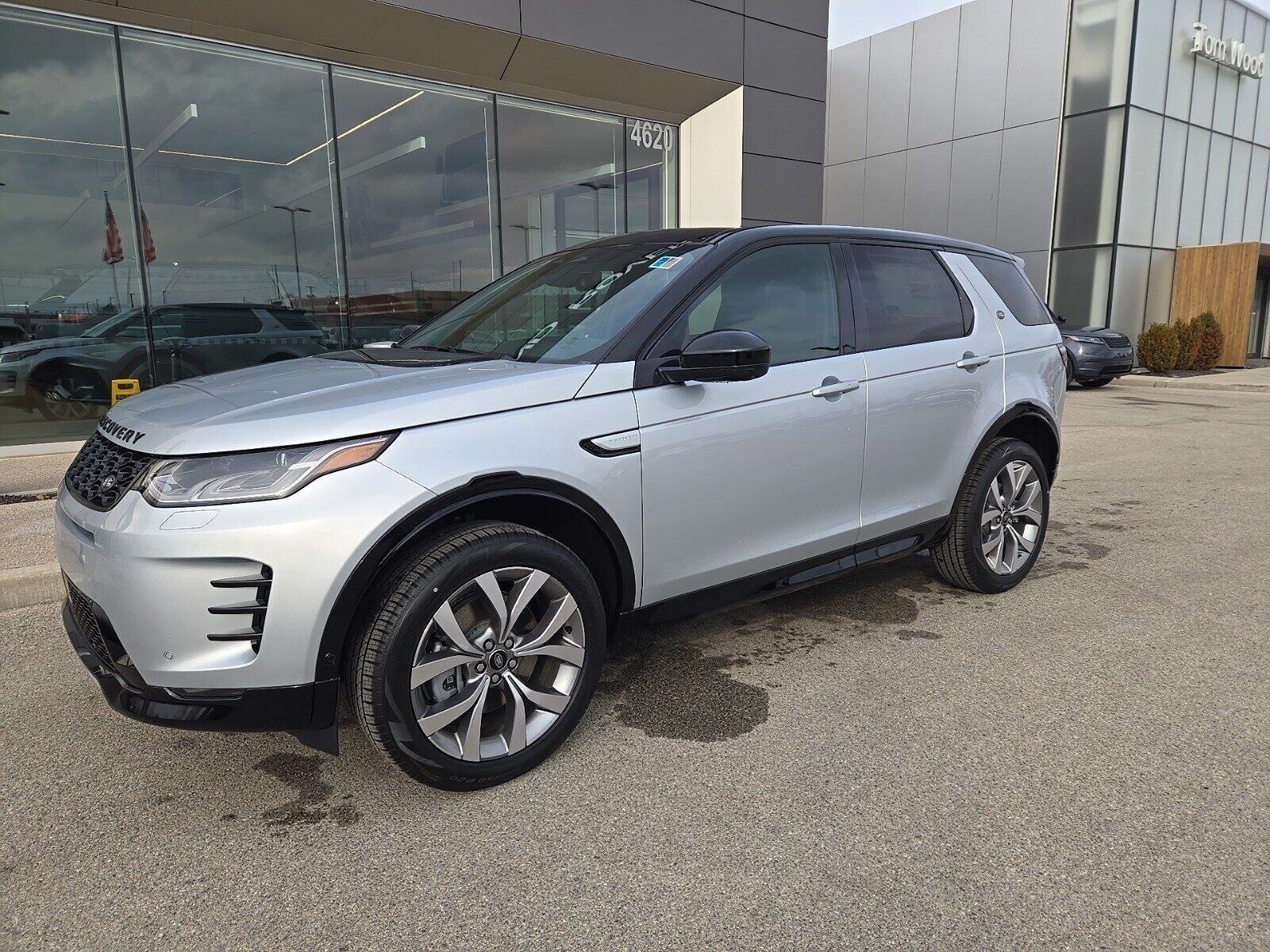 2026 LAND ROVER Discovery Sport