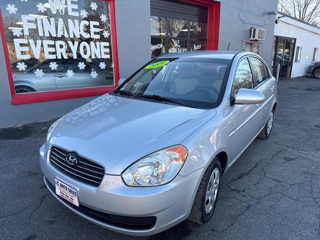 2009 HYUNDAI Accent