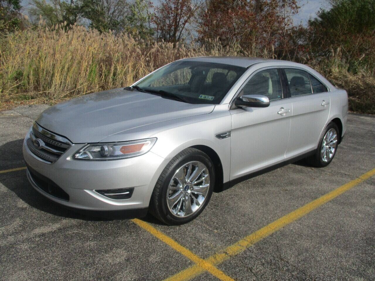 2012 FORD Taurus