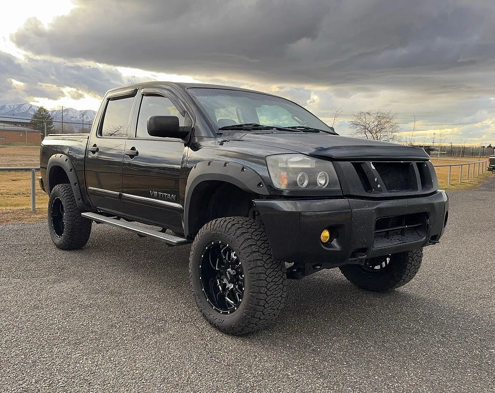 2012 NISSAN Titan