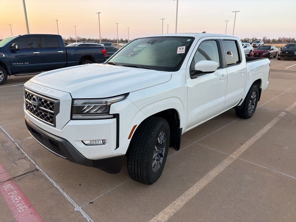 2024 NISSAN Frontier