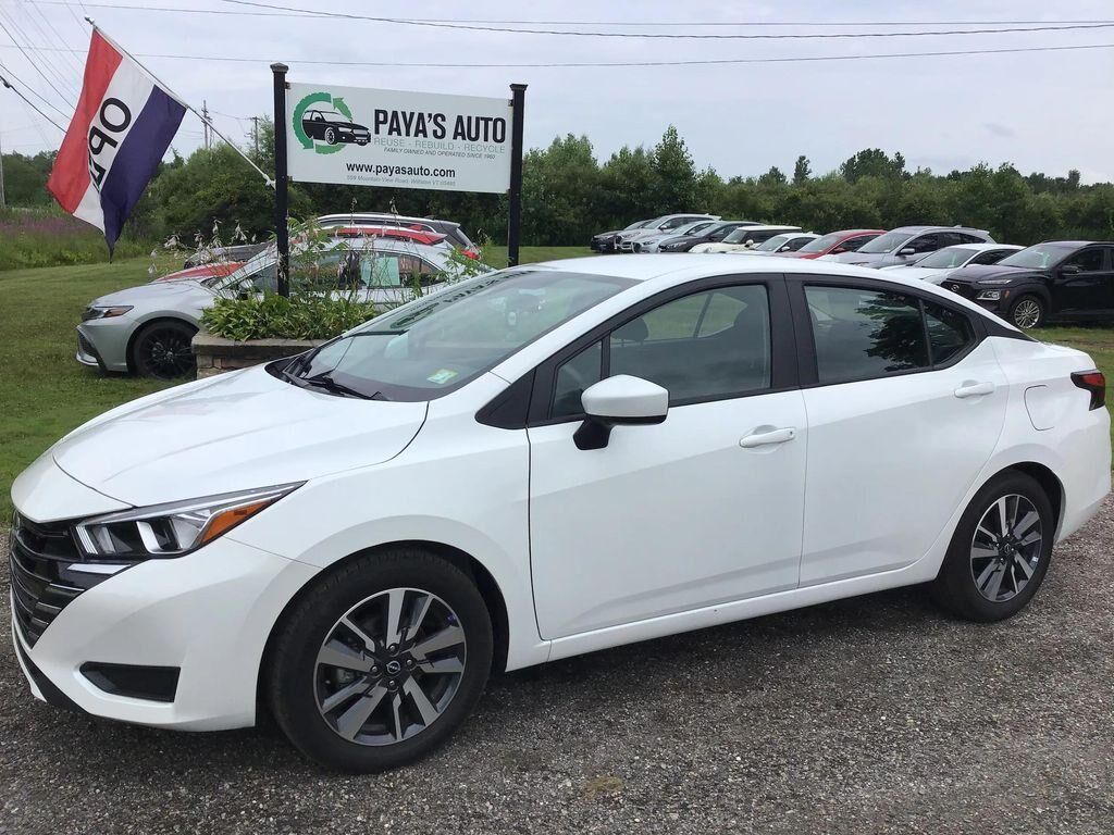 2023 NISSAN Versa