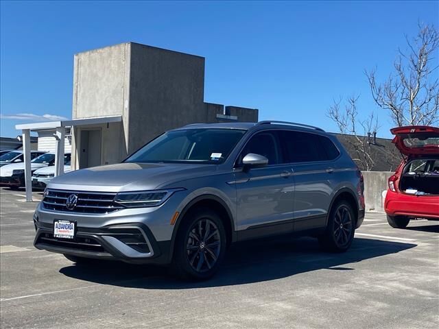 2023 VOLKSWAGEN Tiguan 4Motion