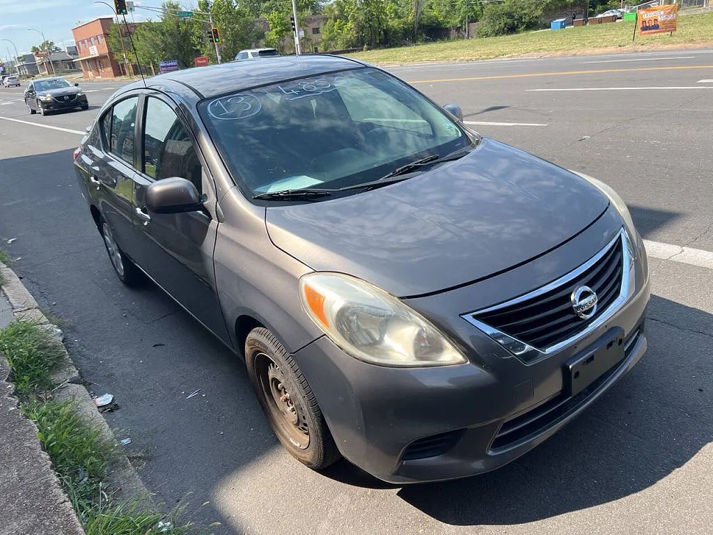 2013 NISSAN Versa