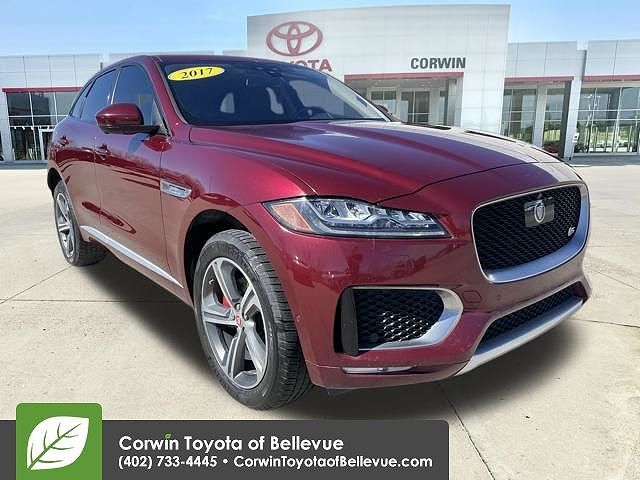 2017 JAGUAR F-Pace