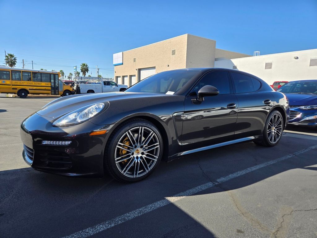 2015 PORSCHE Panamera