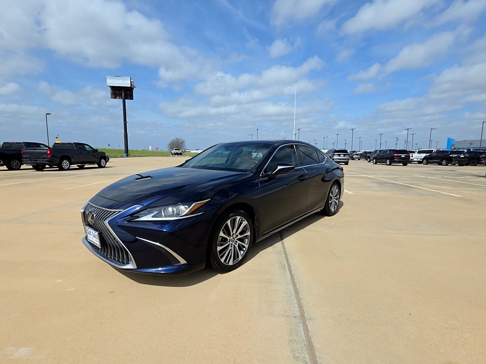 2021 LEXUS ES