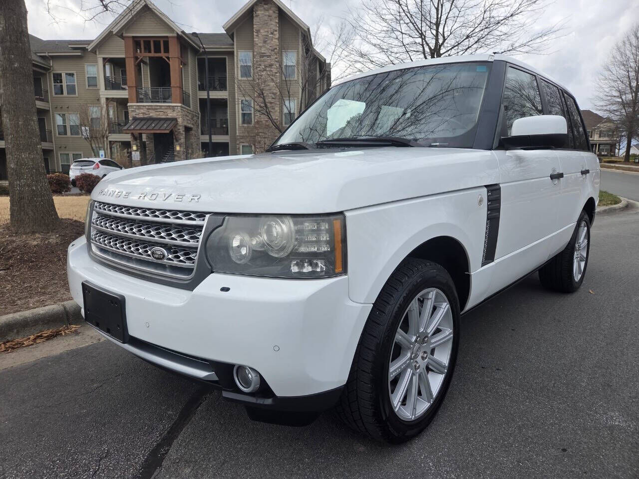 2011 LAND ROVER Range Rover