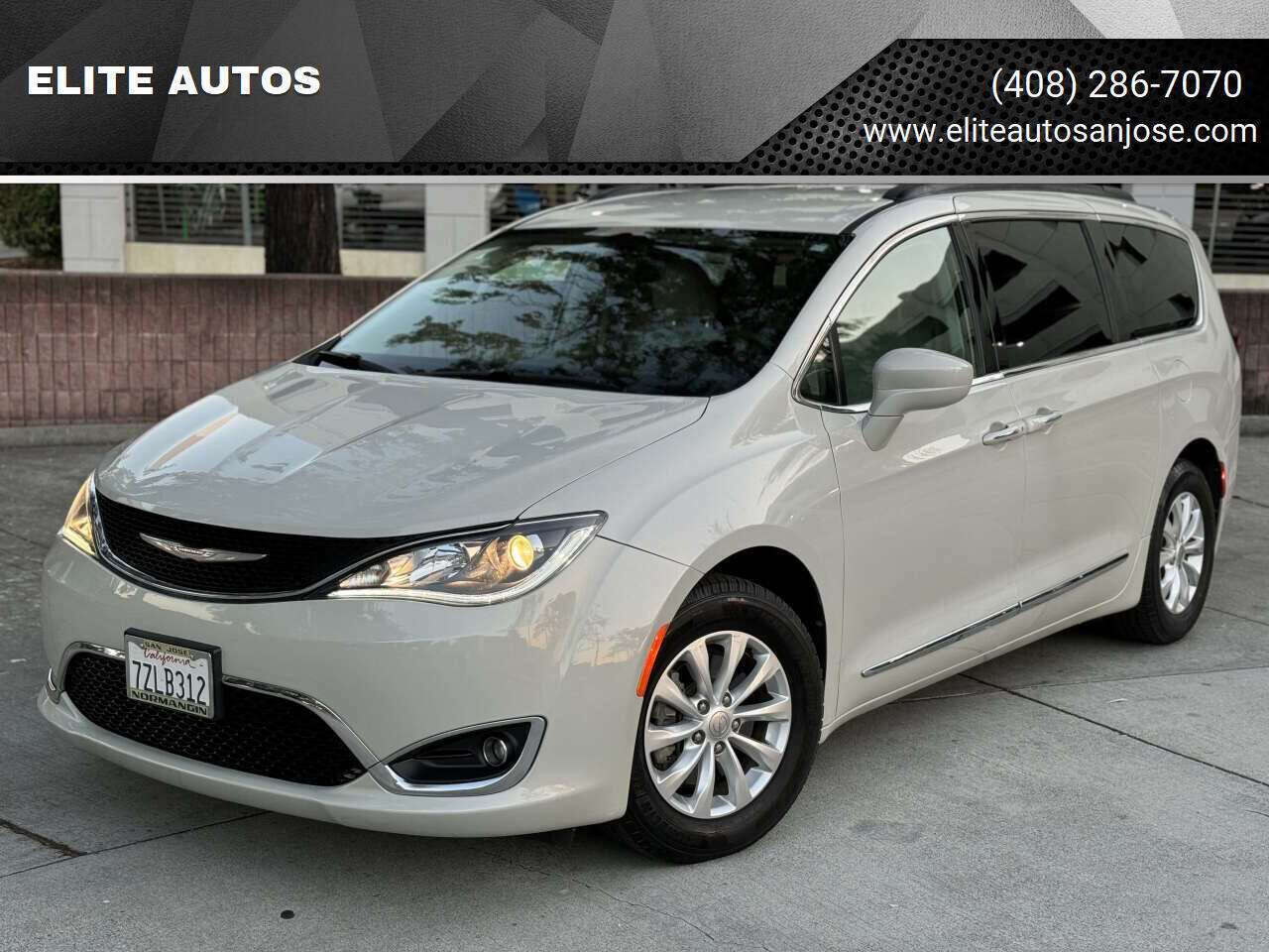 2017 CHRYSLER Pacifica
