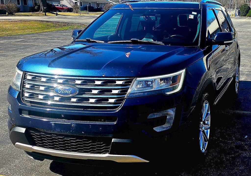 2017 FORD Explorer