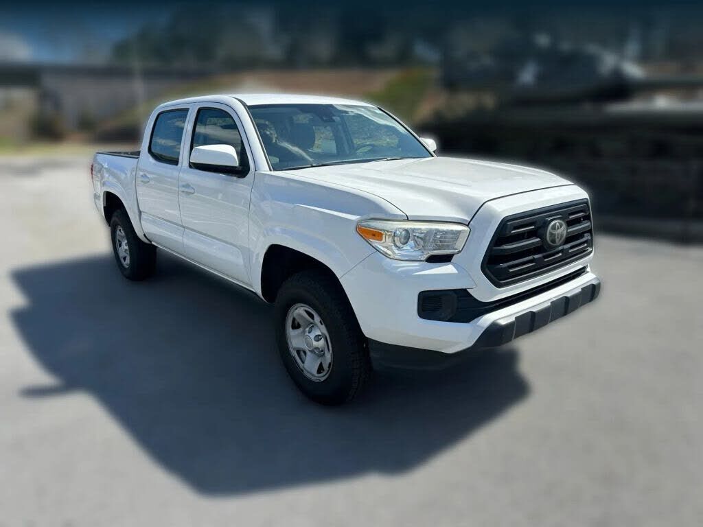 2018 TOYOTA Tacoma